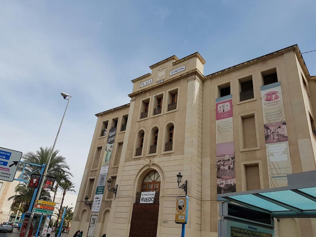 Downtown Apartments Alicante Eksteriør bilde
